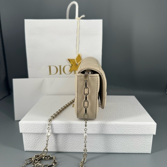 Dior Beige Quilted Chain Bag - Picture 3 of 14